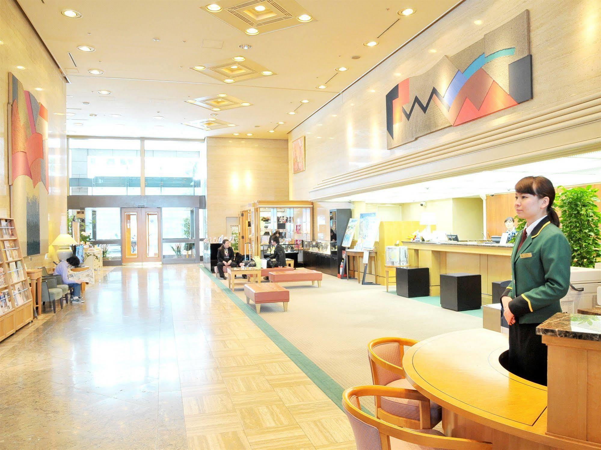 Kkr Hotel Tokyo Exterior photo
